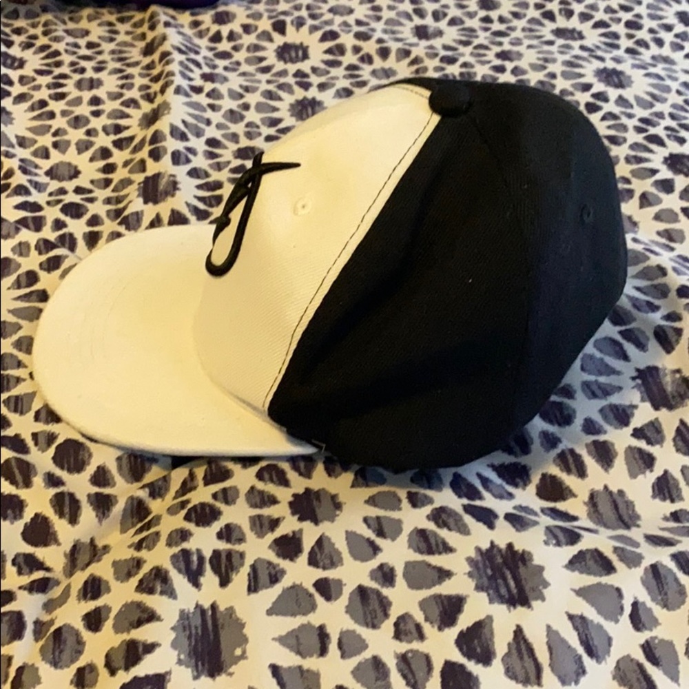 Flash hat - Picture 3 of 4